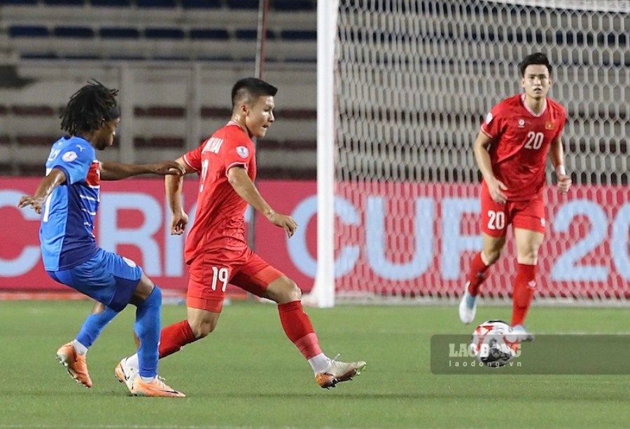 Vietnam team drew 1-1 with Philippines in the third match. Photo: Trung Thu