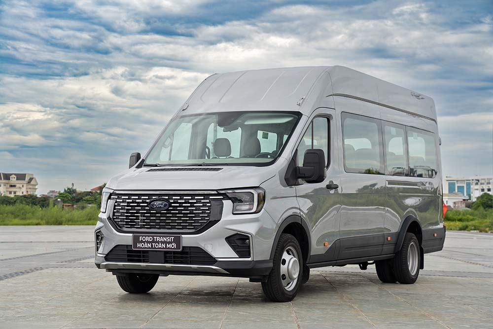 Ford Transit Hoan Toan Moi cung duoc danh gia cao. Anh: Ford