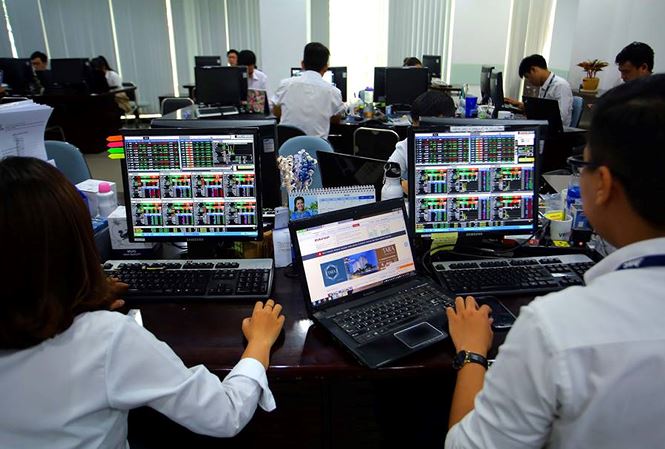 Stock investors still have high expectations for the role of banking stocks. Photo: Le Toan