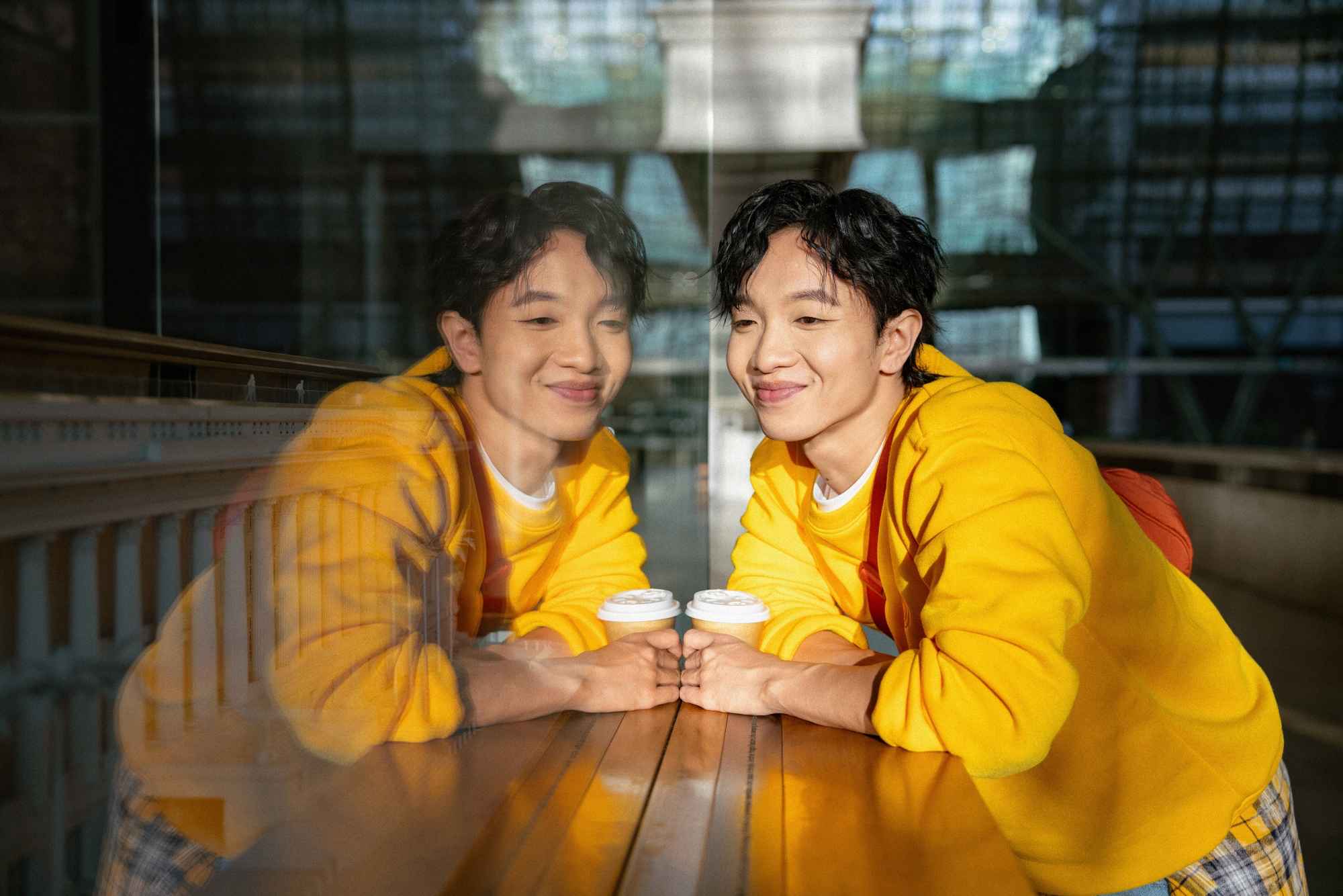 Singer Hoang Dung. Photo: Artist provided.