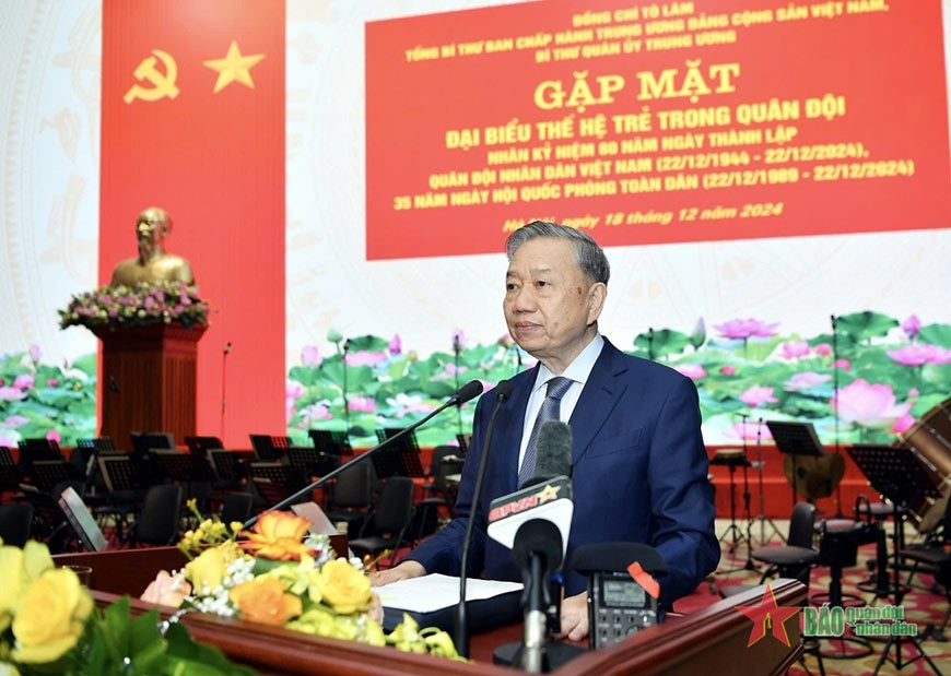 General Secretary attends the 80th anniversary of the General Political Department's traditional day. Photo: VNA