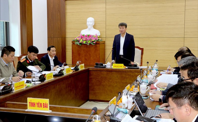 Mr. Tran Huy Tuan, Secretary of the Provincial Party Committee, Head of the Provincial Steering Committee for Anti-Corruption chaired the meeting. Photo: Yen Bai Provincial Electronic Information Portal