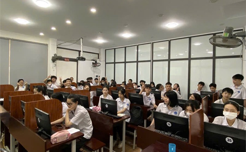 Hai Phong City dissolved the District Vocational Education and Continuing Education Centers and transferred them to the Hai Phong City Continuing Education Center. Photo: Minh Khue