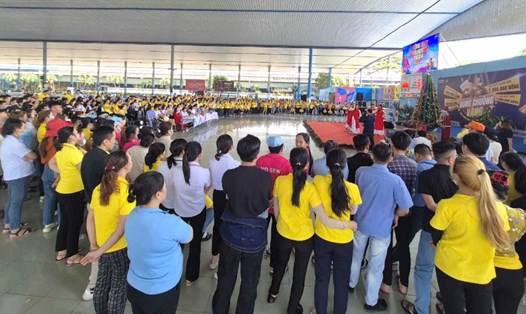 Công ty TNHH Hwaseung Vina thưởng Tết Nguyên đán Ất Tỵ 2025 mức 1 tháng lương. Ảnh: HAC