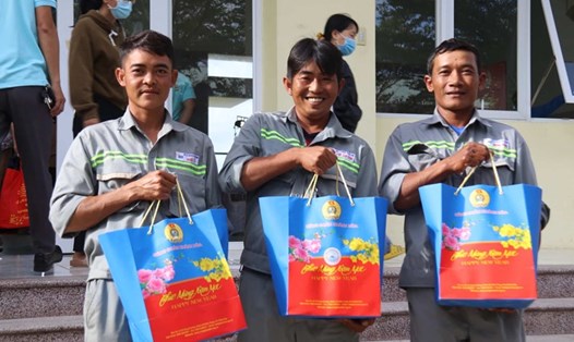 Thưởng Tết 2025 bình quân tại Khánh Hòa tăng 600.000 đồng so với năm 2024. Ảnh: Phương Linh