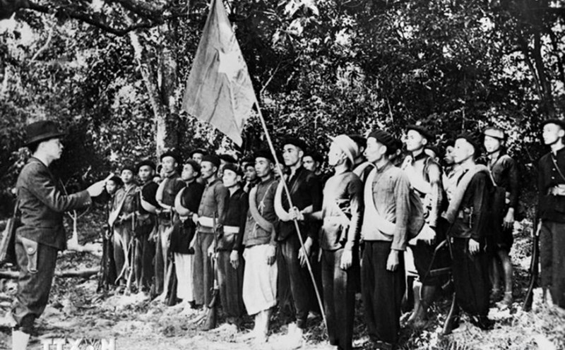 The founding ceremony of the Vietnam Propaganda Liberation Army (December 22, 1944), the predecessor of the Vietnam People's Army. Photo: VNA archive