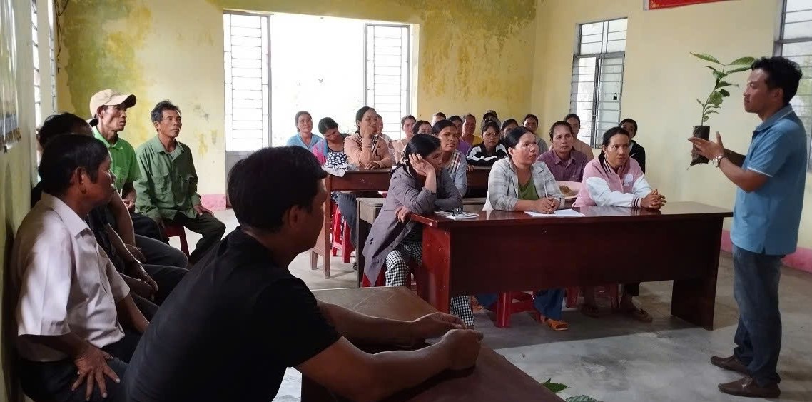 A vocational training class to eliminate hunger and reduce poverty in Lak district. Photo: Bao Lam