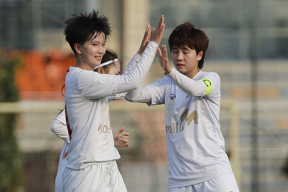 Phong Phu Ha Nam is the first team to pass the group stage of the 2024 National Women's Cup. Photo: VFF