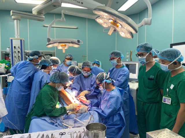 A patient with jaw bone tumor underwent surgery using 3D technology. Photo: DINH CHINH