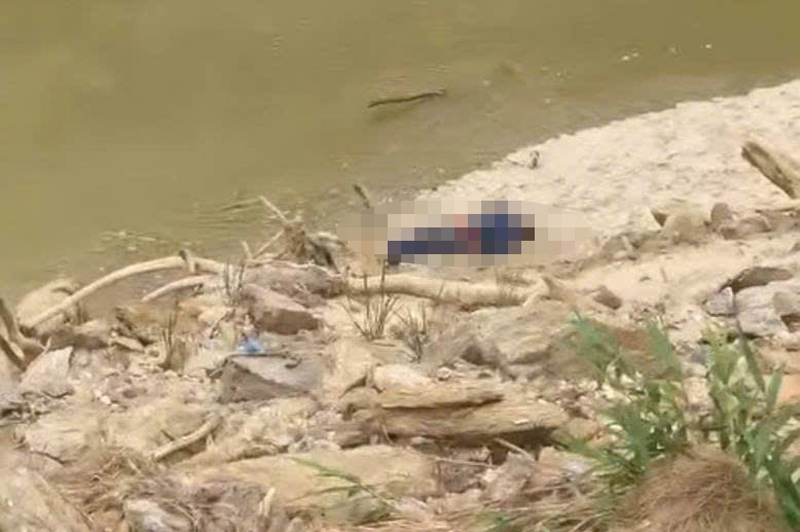 The victim's body was found about 4km downstream of the Chay River from Nam Ton Bridge. Photo: Provided by local residents
