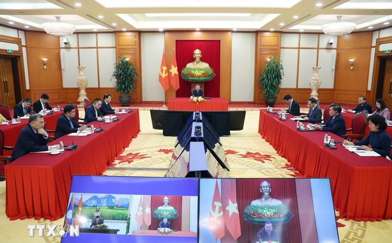 General Secretary To Lam had a phone call with Lao General Secretary and President Thongloun Sisoulith on the afternoon of December 1. Photo: VNA