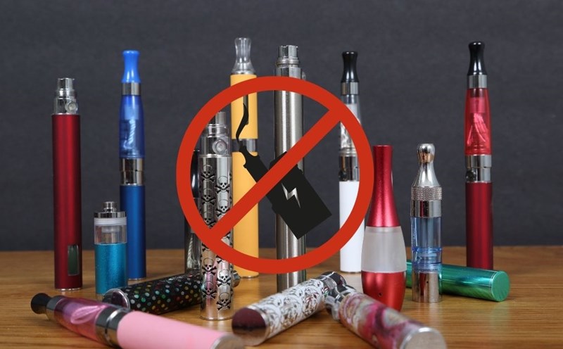 New generation cigarettes are harmful to human health, one of which is seriously increasing uric acid. Graphics: Huong Giang