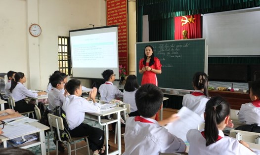 Lương hưu của giáo viên trong trường hợp nghỉ hưu sớm là vấn đề được nhiều thầy cô quan tâm. Ảnh: Vân Trang