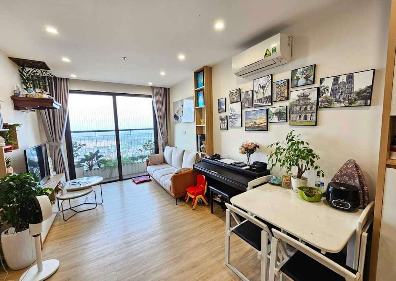 Apartment prices in Hanoi are continuously rising and beyond the affordability of most people. Illustration photo: Thu Giang