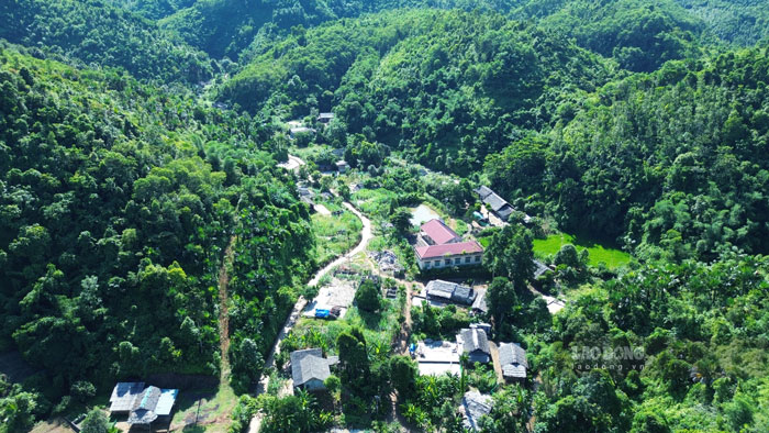 Du da giai phong hang tram ha dat nam cho nhung du an san bay Sa Pa moi chi dung lai o le dong tho. Anh: Dinh Dai.