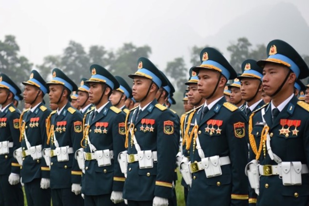 New regulations on positions and titles of officers of the Vietnam People's Army take effect from December 1, 2024. Photo: VGP