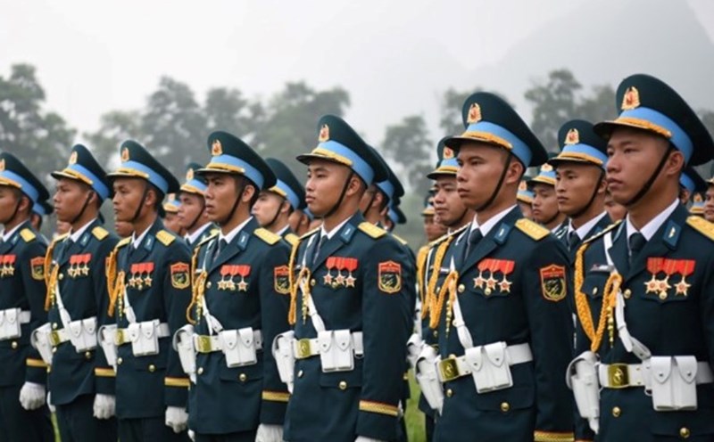 New regulations on positions and titles of officers of the Vietnam People's Army take effect from December 1, 2024. Photo: VGP