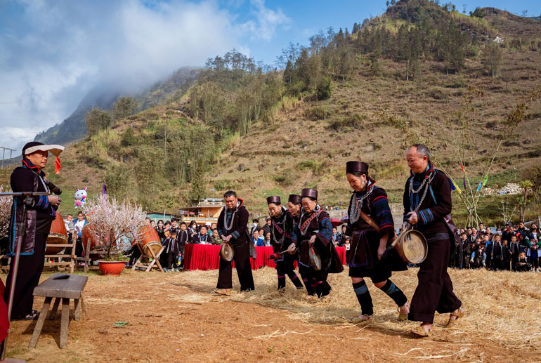 Chuoi su kien hap dan ky nghi Tet Duong lich 2025