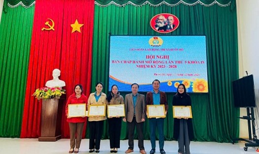 Năm 2024, Công đoàn thị xã Buôn Hồ (Đắk Lắk) đạt nhiều thành tích trong chăm lo đoàn viên, người lao động. Ảnh: Phạm Quyên