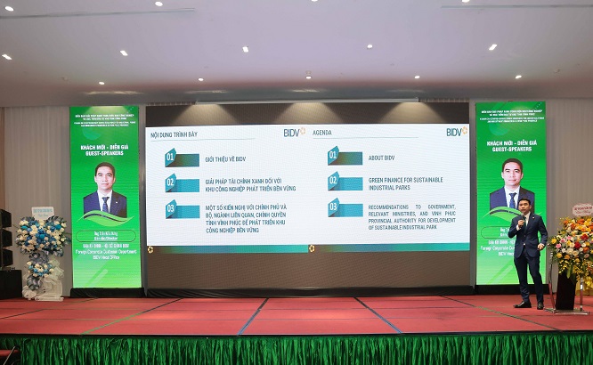 Mr. Tran Kieu Hung, representative of BIDV, spoke at the Forum.