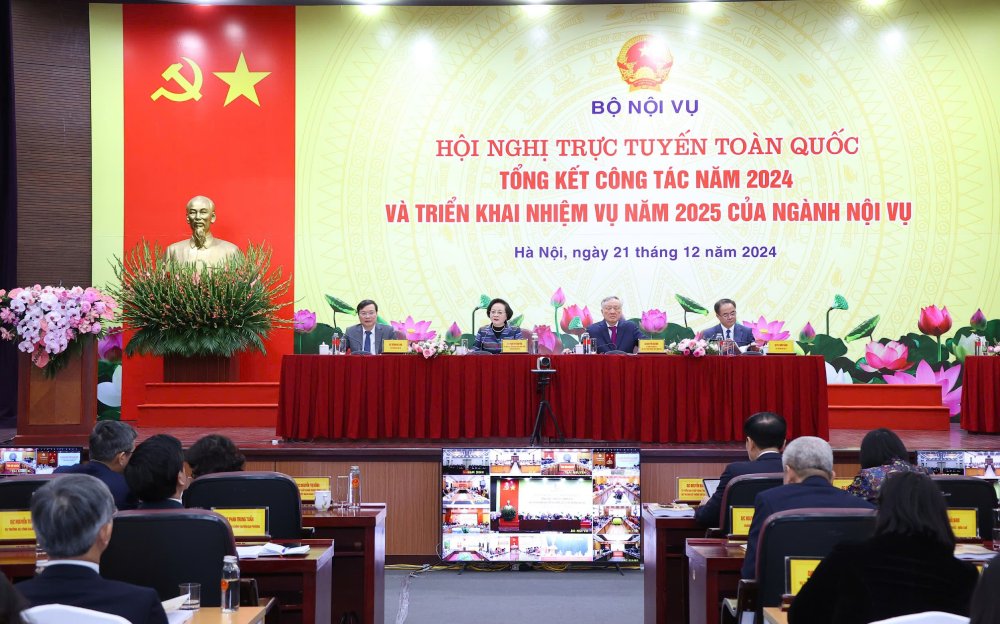 Toàn cảnh hội nghị. Ảnh: T.Vương