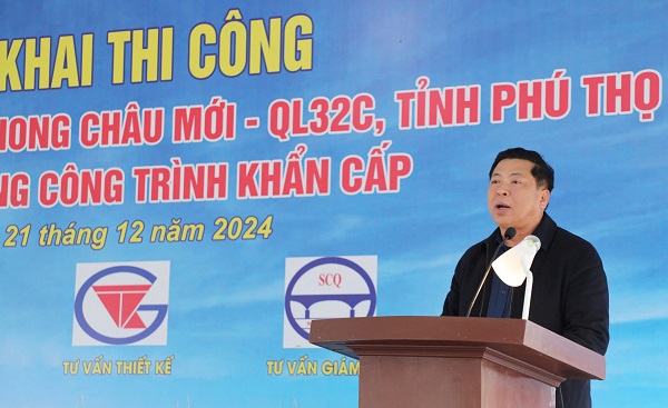 Bo truong Tran Hong Minh phat bieu tai buoi le. Anh: Hieu Anh