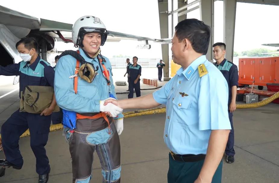 Photo: Cut from video