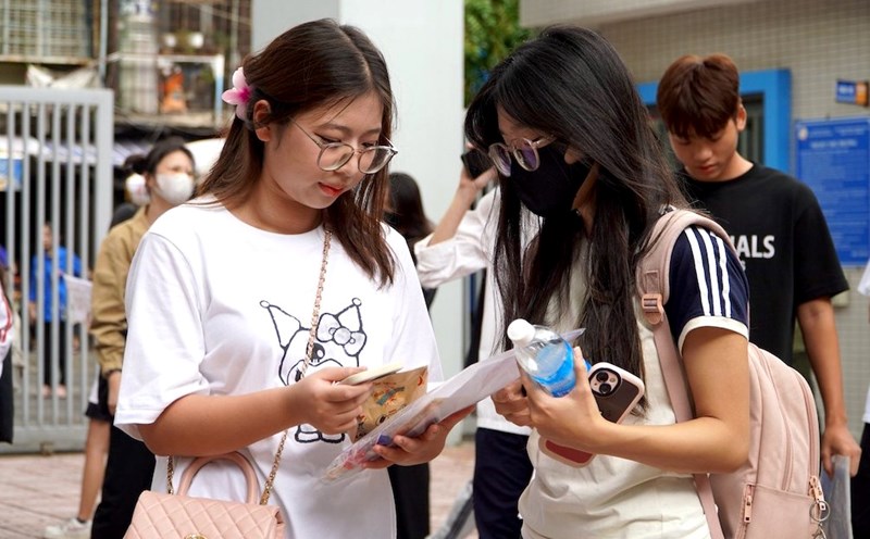 Many universities have announced their enrollment plans for 2025. Photo: Van Trang