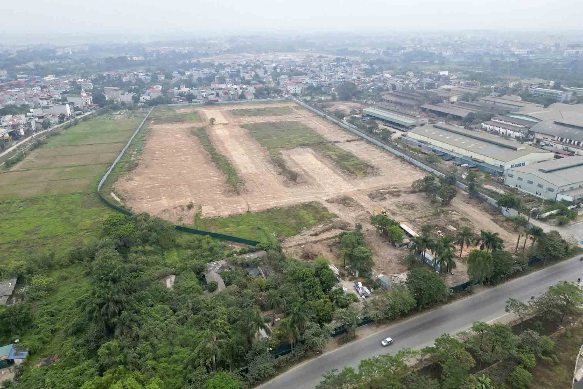 The land will build Dong Anh bus station, Hanoi. Photo: Huu Chanh