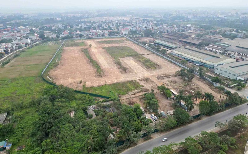 The land will build Dong Anh bus station, Hanoi. Photo: Huu Chanh