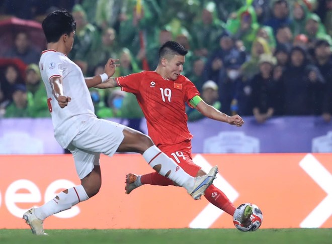 Quang Hai ghi ban thang duy nhat giup tuyen Viet Nam thang 1-0 truoc Indonesia. Anh: Minh Dan 