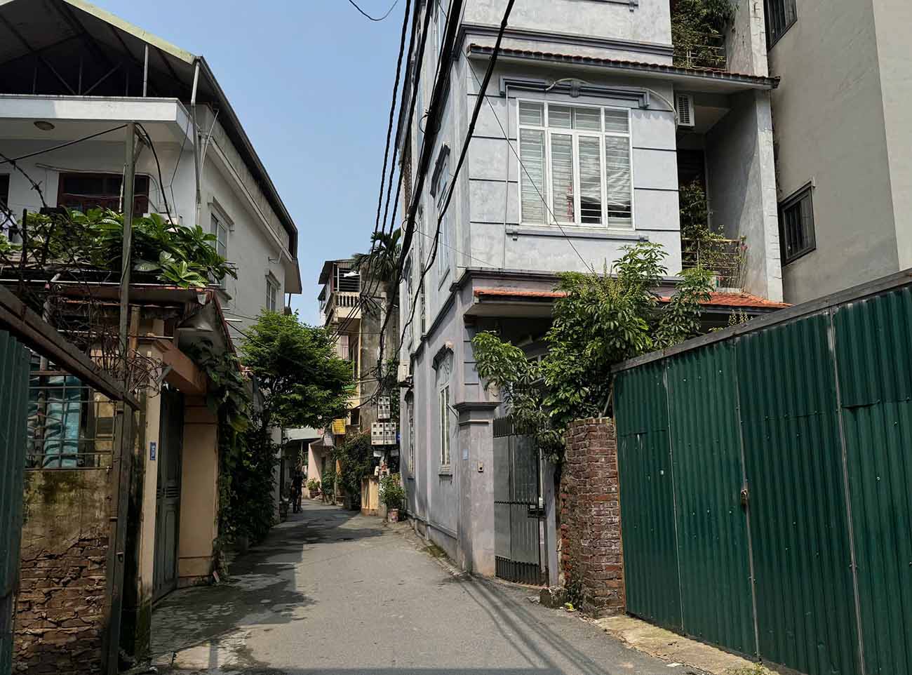 Near Tet, many homeowners have reduced their property prices to attract buyers. Photo: Cao Nguyen