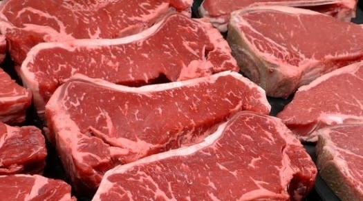 Eating too much red meat can lead to the formation of kidney stones. Photo: Kieu Vu