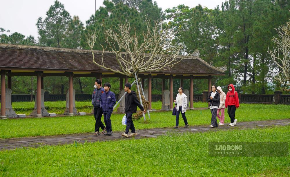 Thang 12.2024, HDND tinh Thua Thien Hue da xem xet, thong qua Nghi quyet dieu chinh chu truong dau tu du an Tu bo, ton tao va phuc hoi thich nghi di tich Van Mieu (giai doan 1).