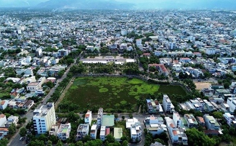 The National Assembly Standing Committee has issued a Resolution on the arrangement of commune-level administrative units in Quang Ngai province for the 2023-2025 period. Photo: Vien Nguyen