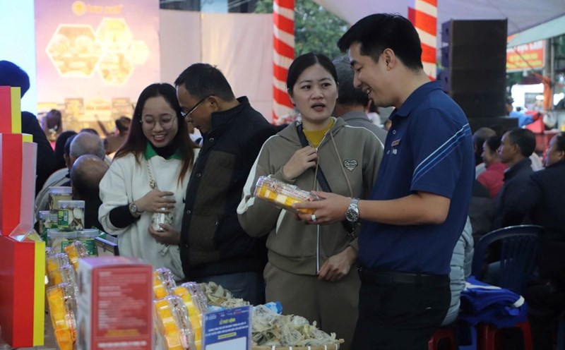 Da Nang promotes the use of technology in trade promotion. Photo: Tran Thi