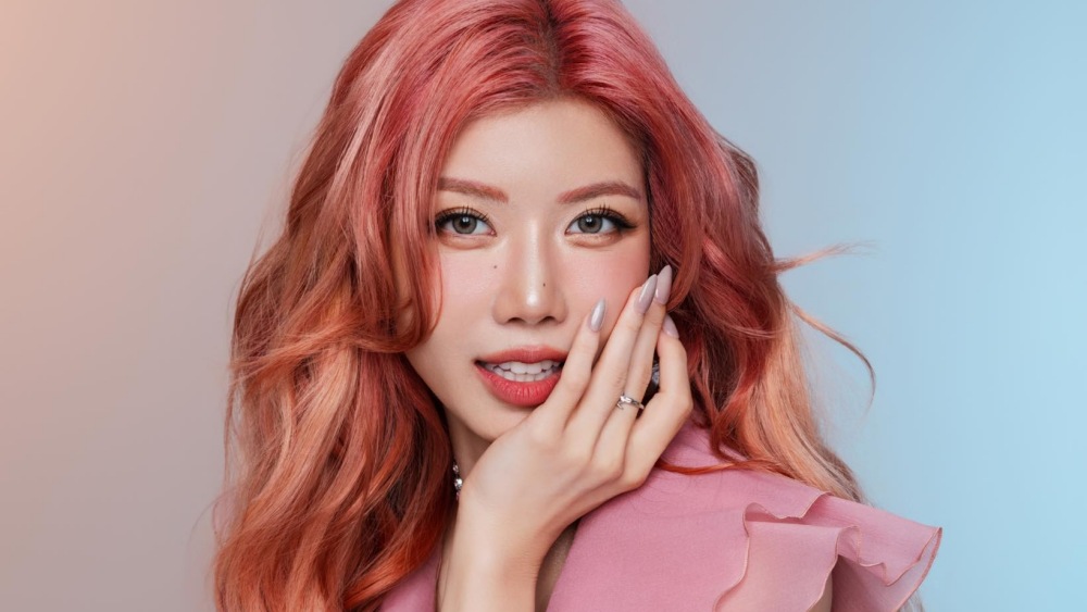 Trang Phap is the champion of Sister Who Makes Wave season 1. Photo: FBNV