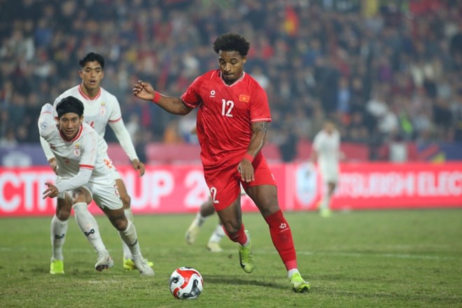 Tien dao Xuan Son la Cau thu xuat sac nhat tran tuyen Viet Nam dau Myanmar o ASEAN Cup 2024. Anh: Minh Dan 