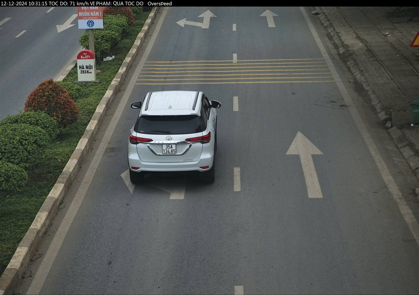 Many cars were fined in Cao Bang. Photo: Cao Bang Police.