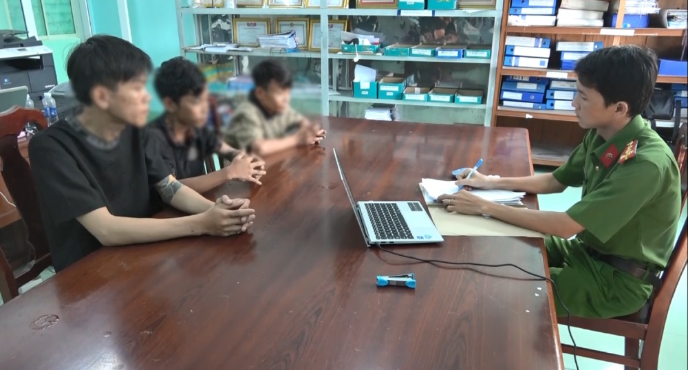 The group of "kid" robbers successfully carried out many thefts and robberies. Photo: Van Vu