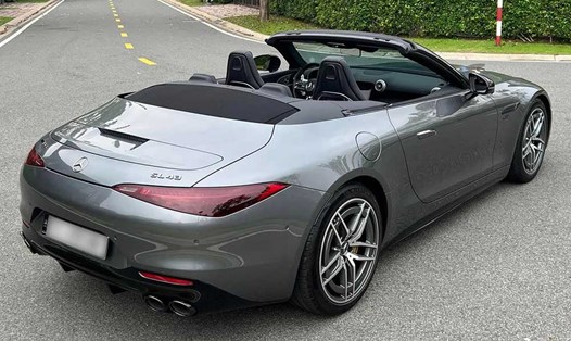 Mercedes-AMG SL43 tại TPHCM bán lỗ hơn 1 tỉ đồng. Ảnh: Đông Thái