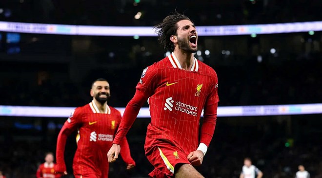 Liverpool vua de bep Tottenham ngay tren san khach de khang dinh vi the. Anh: Premier League