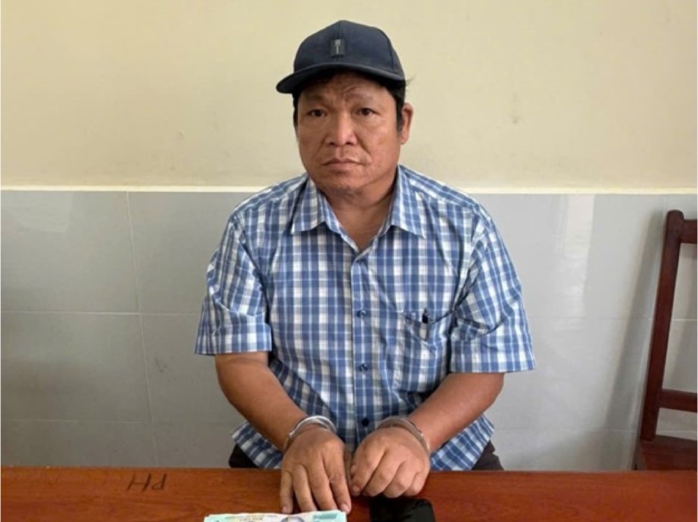 Sang đã nói dối quen biết Công an tỉnh, lãnh đạo Công an TP Phú Quốc để lo lấy xe vi phạm cho ông L. Ảnh: Công an cung cấp