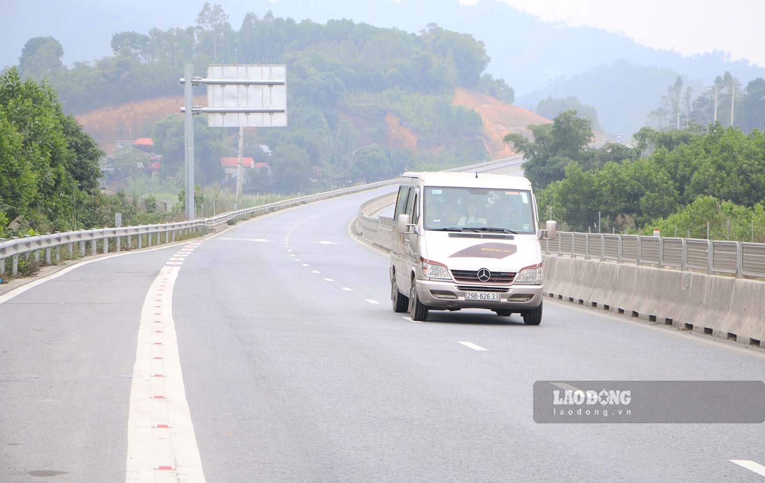 Đây cũng là tuyến cao tốc đầu tiên dẫn tới Tuyên Quang. Hiên tại tuyến cao tốc Tuyên Quang - Hà Giang dài hơn 100 km đang được triển khai, dự kiến hoàn thành cuối 2025. Ảnh: Việt Bắc.