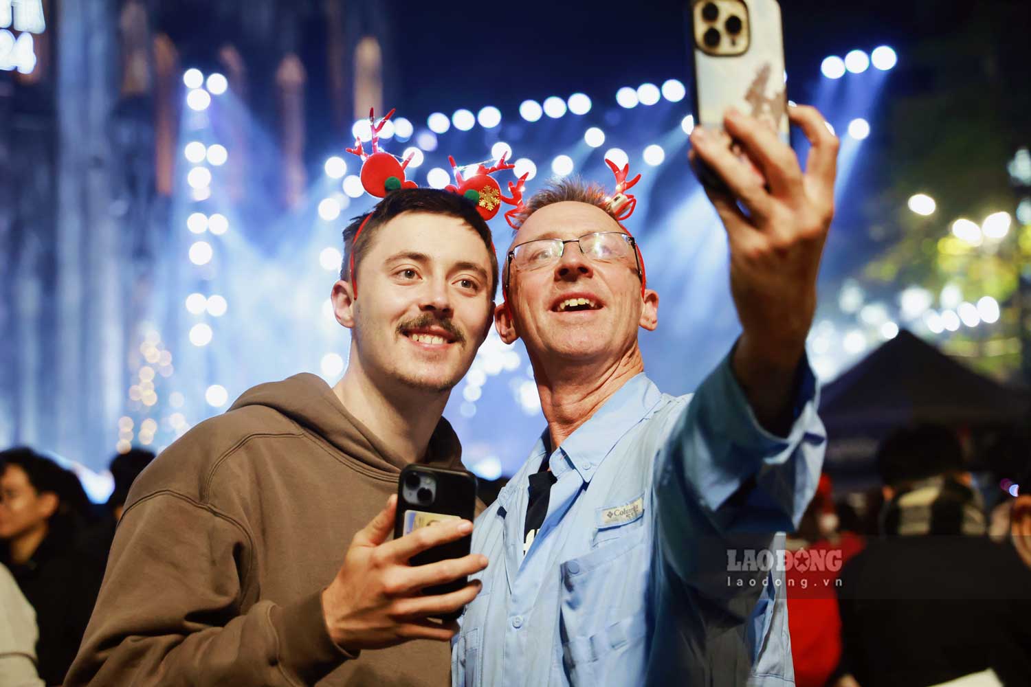 International visitors excited, celebrate special Christmas in Vietnam