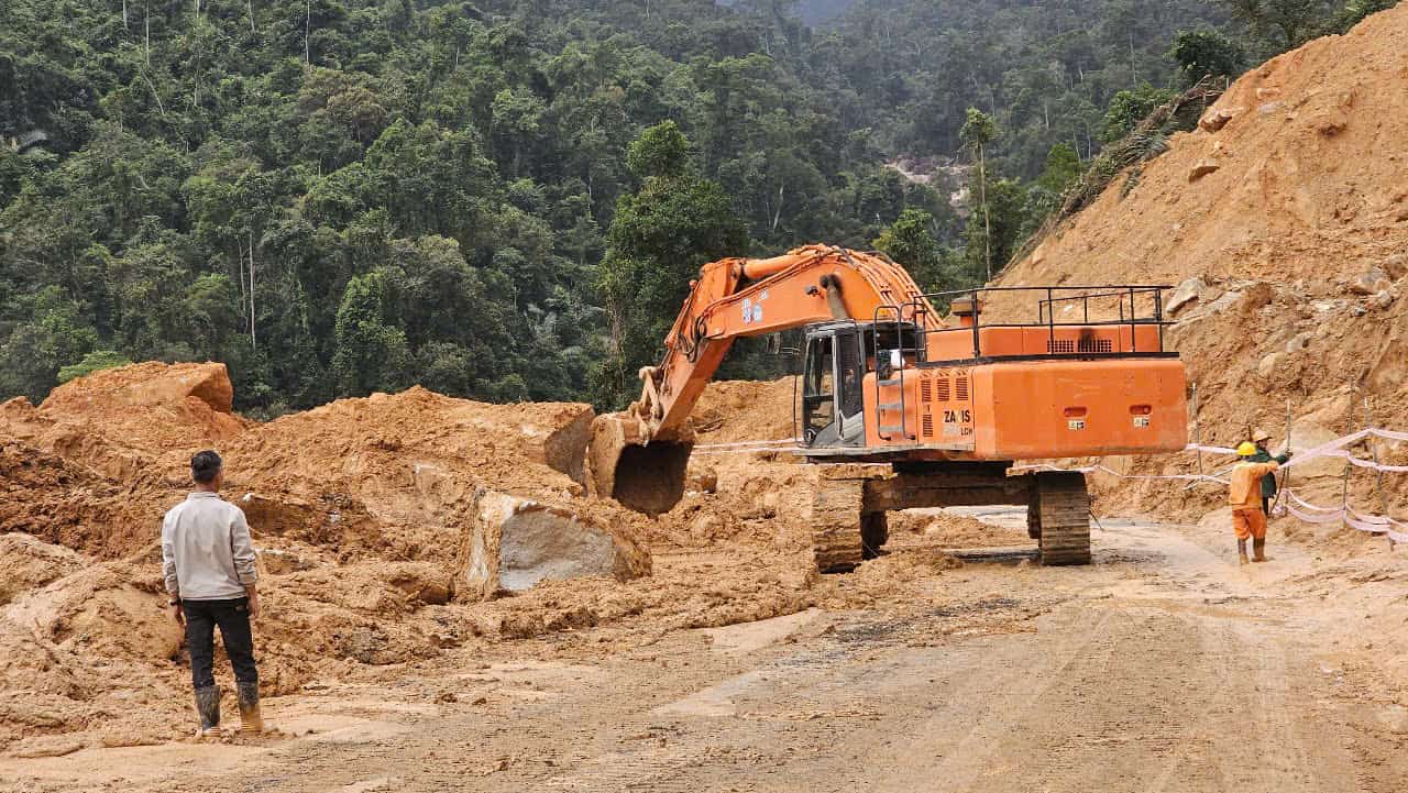 Authorities allow the resumption of Khanh Le Pass, opening traffic from Nha Trang to Da Lat. Photo: Huu Long