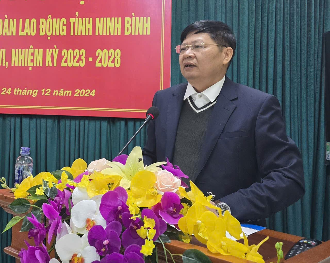 Ông Phan Văn Anh - Phó Chủ tịch Tổng LĐLĐ Việt Nam phát biểu chỉ đạo tại hội nghị. Ảnh: Nguyễn Trường