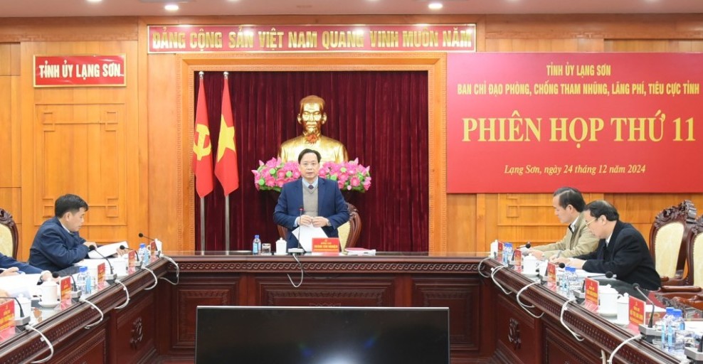 The Steering Committee for Anti-Corruption, Wastefulness and Negativity (SCIC) of Lang Son province held its 11th meeting. Photo: Dinh Quang