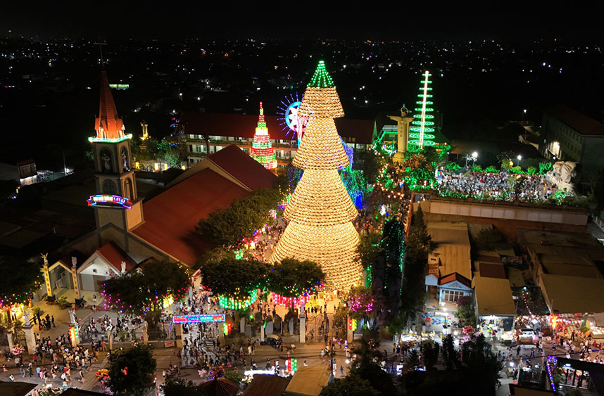 Tâm sự người lao động xa quê mùa Giáng sinh