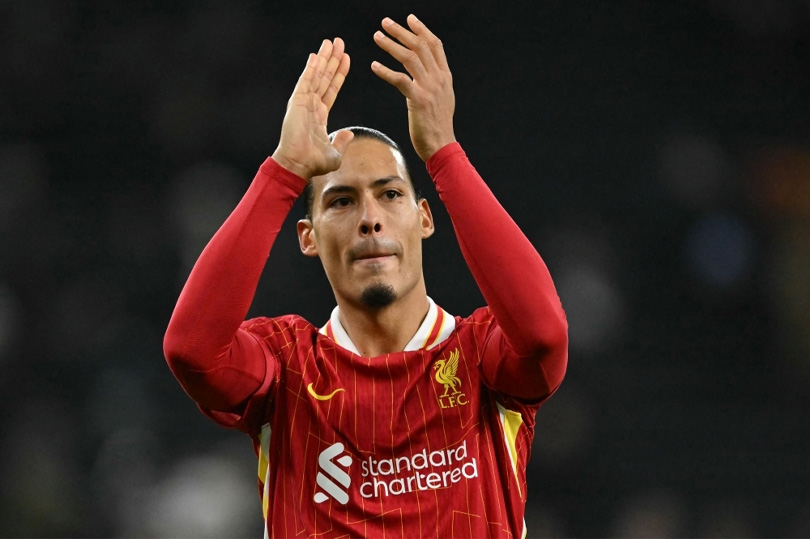 Doi truong Virgil van Dijk can tro thanh diem tua vung chac cho Liverpool trong phan con lai cua mua giai. Anh: AFP